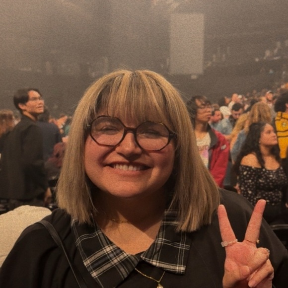 Meet your Posher, Lucia - Picture 6 of 9